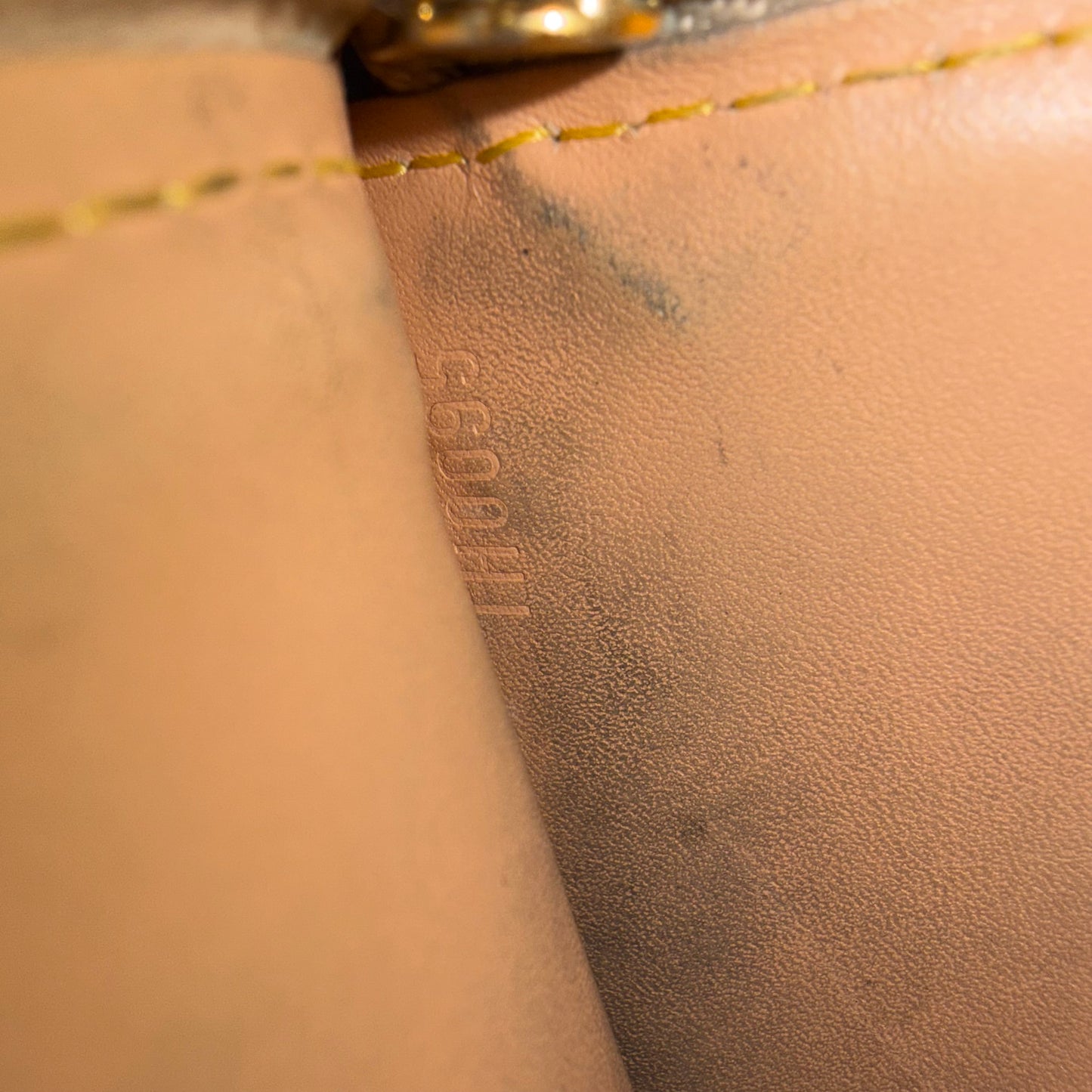 #1101-16 LOUIS VUITTON x MURAKAMI Sarah Wallet with Removable Chain