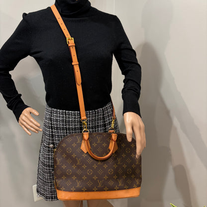 #8217 LOUIS VUITTON Alma PM
