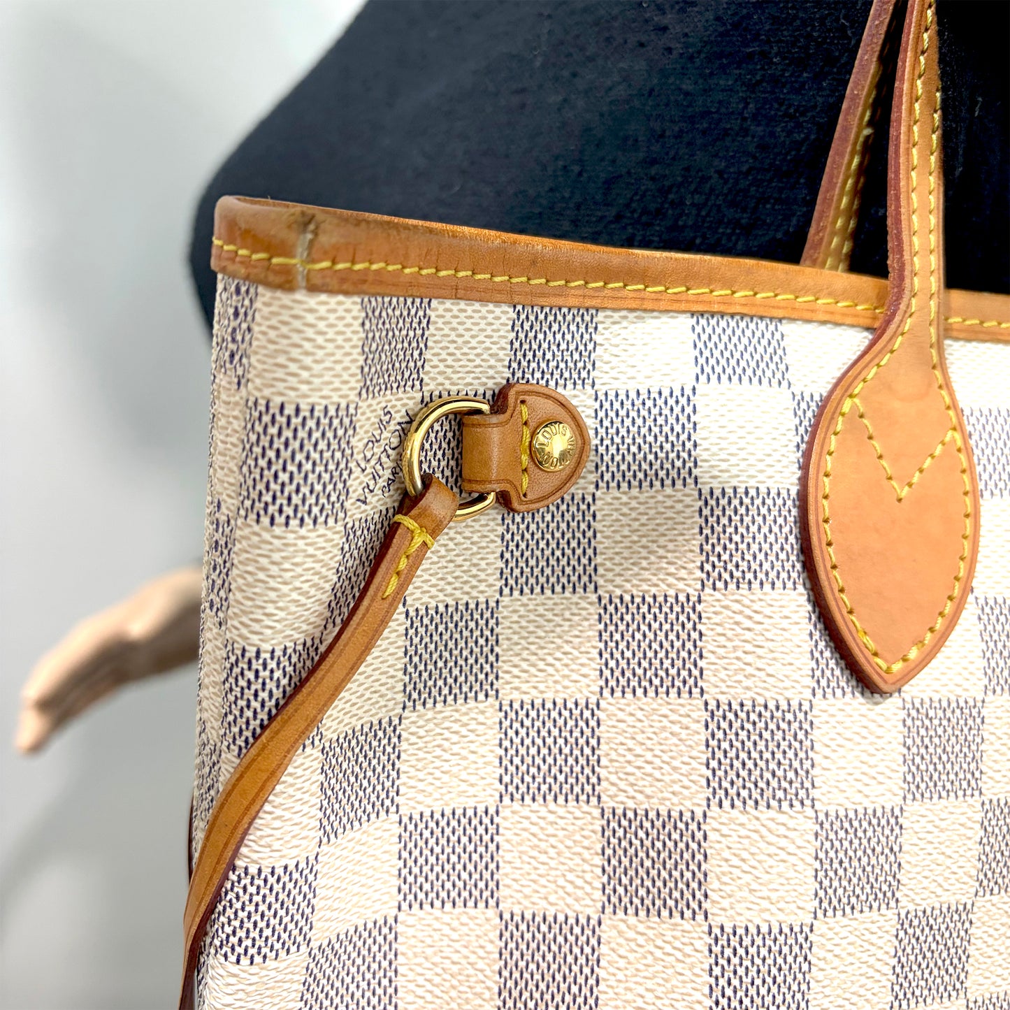 #8239 LOUIS VUITTON Damier Azur Neverfull PM