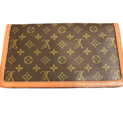 8872 LOUIS VUITTON Dame 29