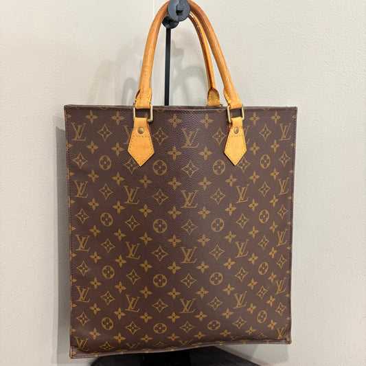 #1711 LOUIS VUITTON Monogram Sac Plat