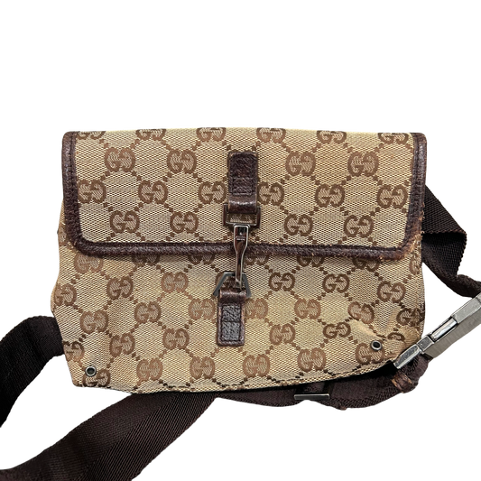 1021 GUCCI Waist Bum Bag