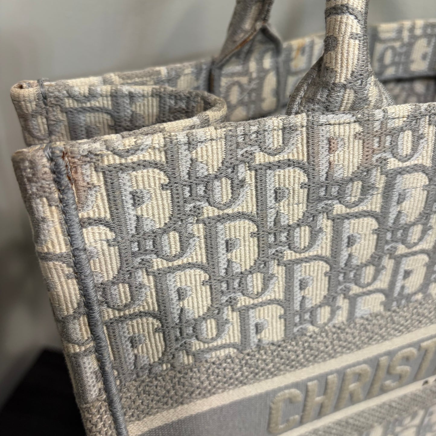 8898 CHRISTIAN DIOR Oblique Medium Book Tote MSRP $3450