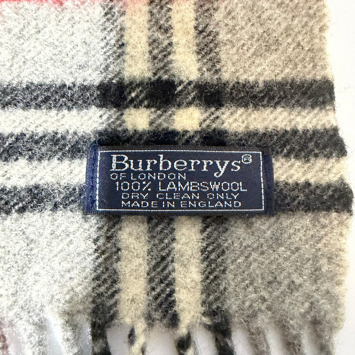 #115 BURBERRY Scarf