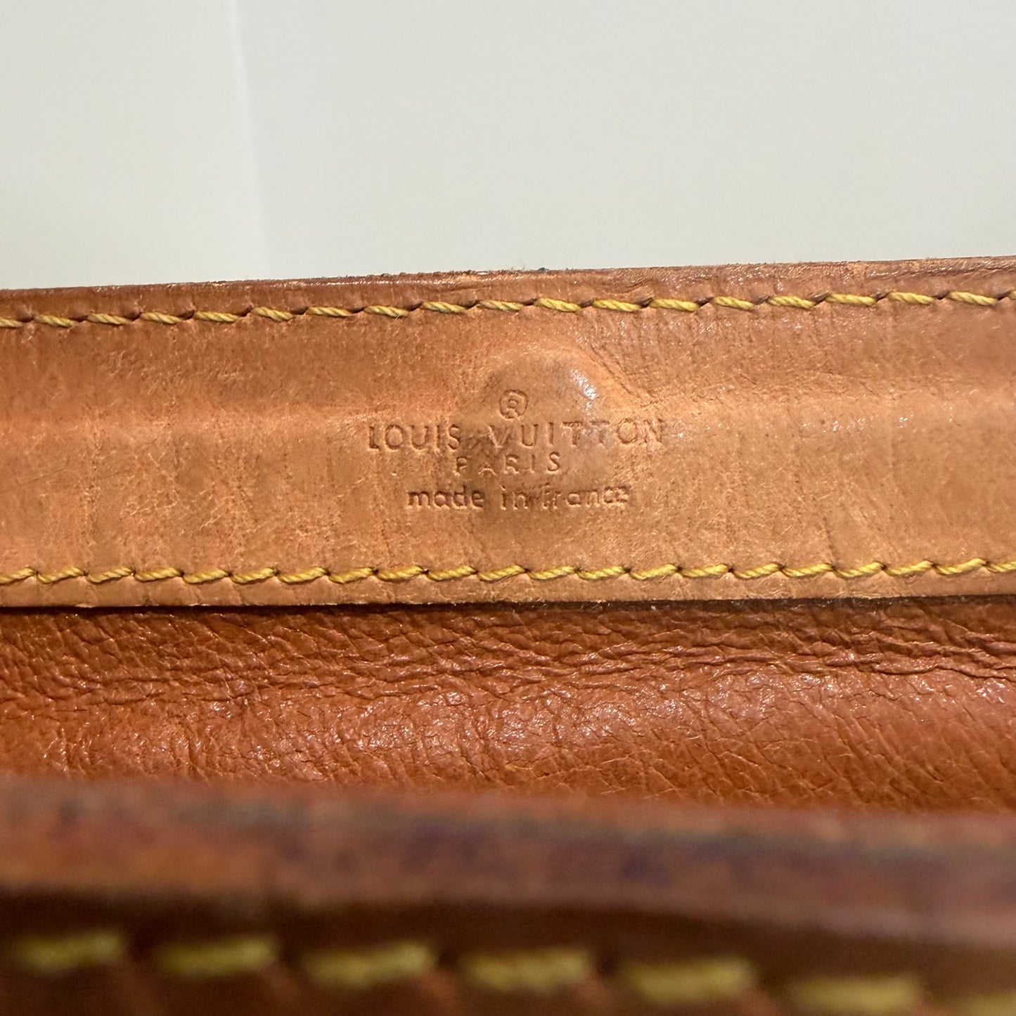 #8006 LOUIS VUITTON Monogram Vintage Pochette Pliante (RARE!)