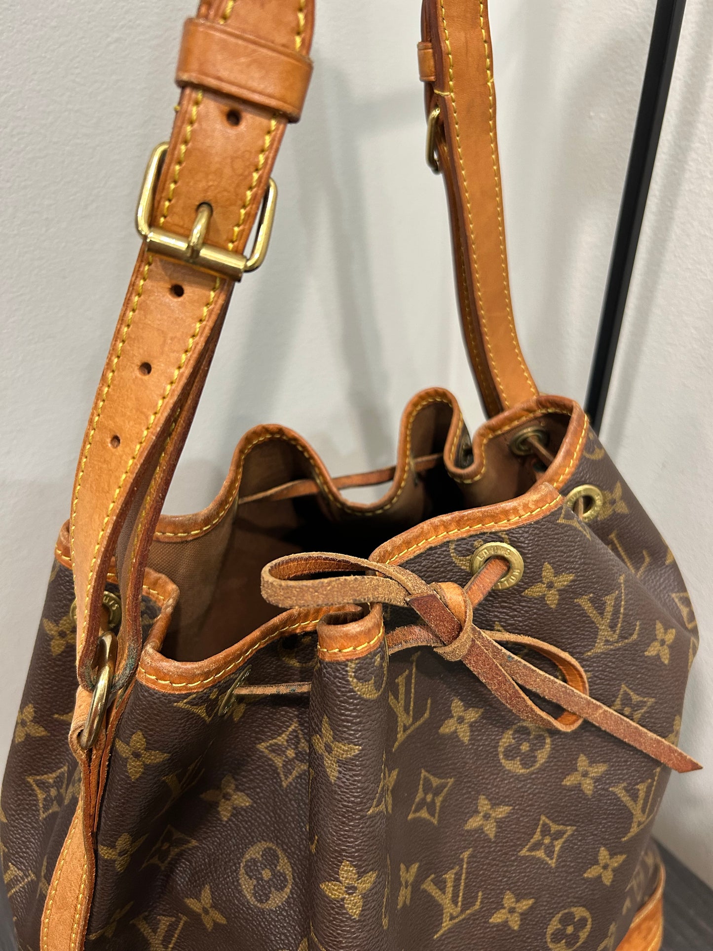 1035 LOUIS VUITTON Noe GM