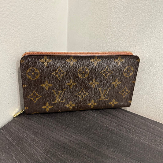 Louis Vuitton Zip Wallet