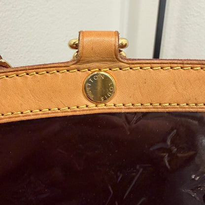 #8241 LOUIS VUITTON Amarante  Vernis Brea MM