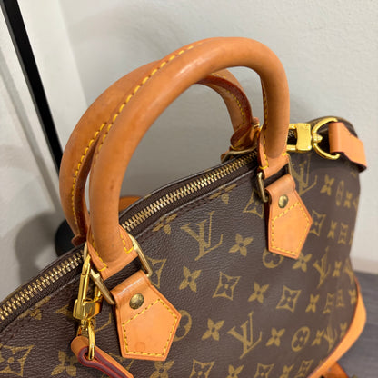 #8217 LOUIS VUITTON Alma PM