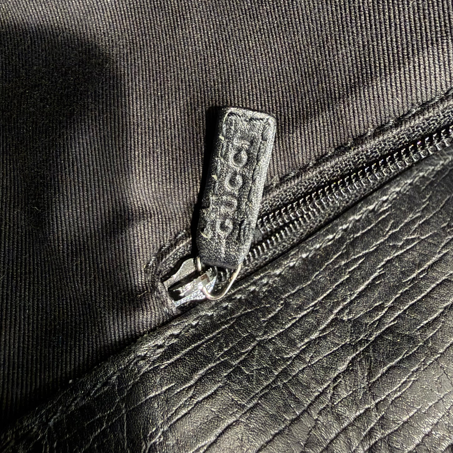 8860 GUCCI Black Canvas Handbag