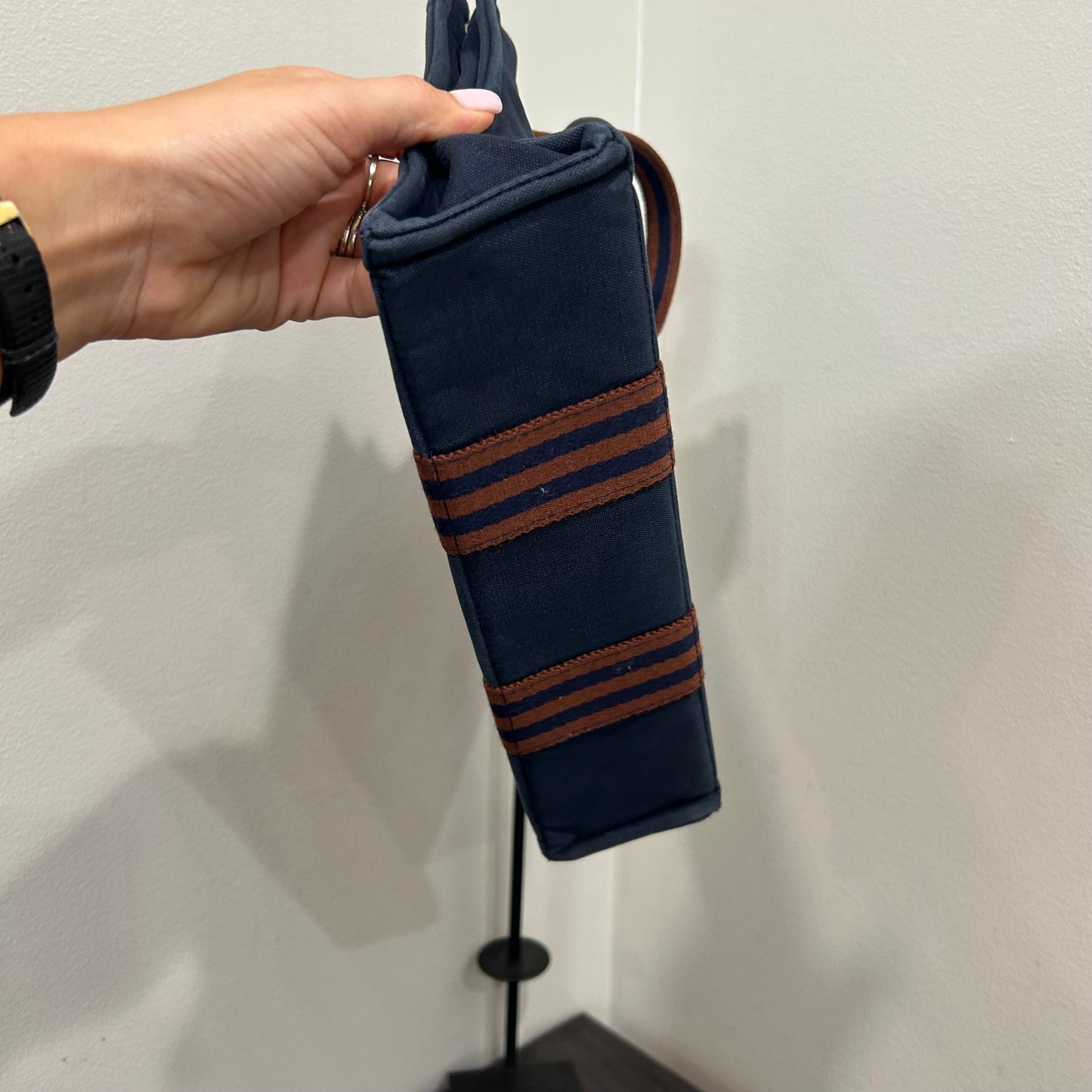1068 HERMÈS Toile Fourre-Tout PM Tote Blue