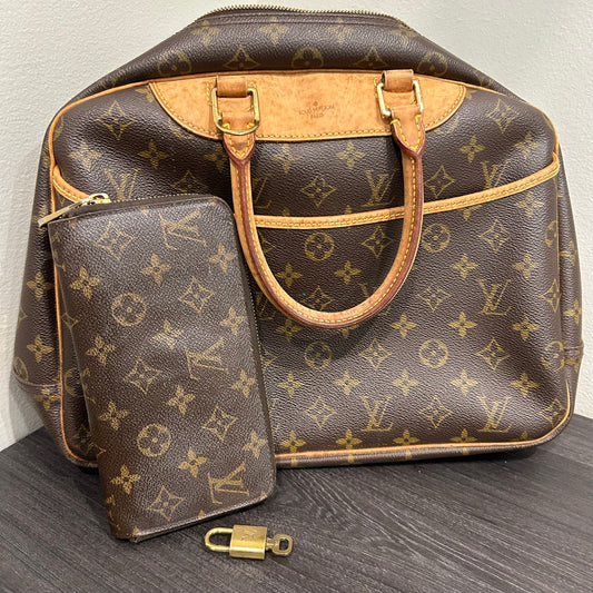 CLEARANCE Louis Vuitton Vintage Deauville Set