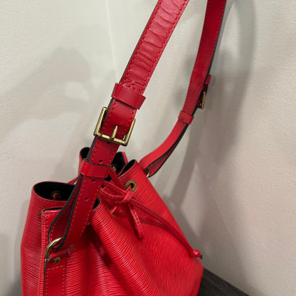 #412 LOUIS VUITTON Epi Petit Noe