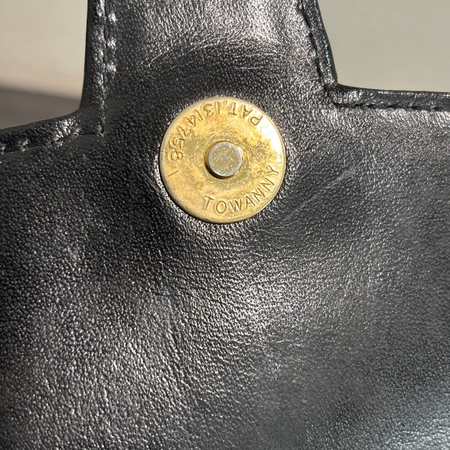 8893 YVES SAINT LAURENT Black Crossbody