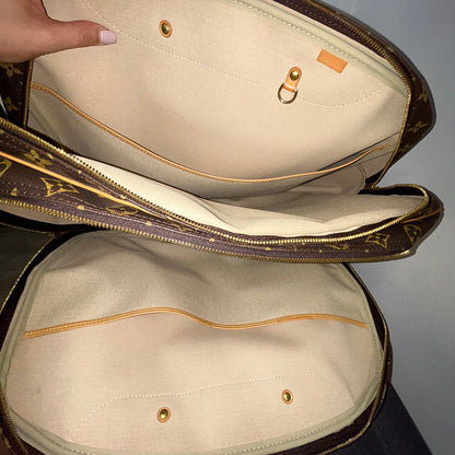 #267 LOUIS VUITTON Alize Trois Poche