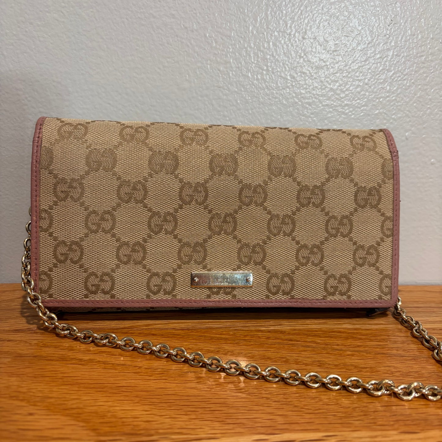 #3234 GUCCI Canvas Wallet on Chain