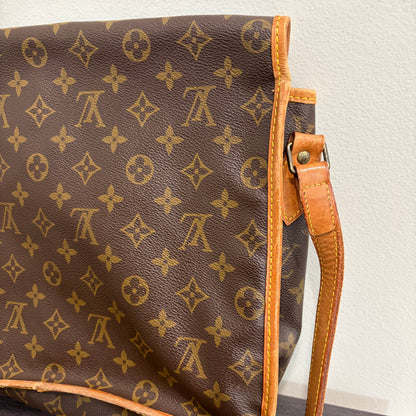#3206 LOUIS VUITTON  Monogram  Gibeciere GM