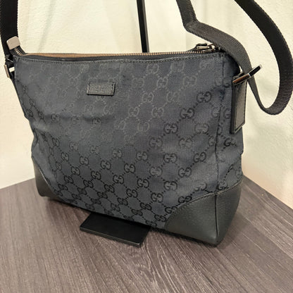 #3231 GUCCI Black Canvas Shoulder Bag
