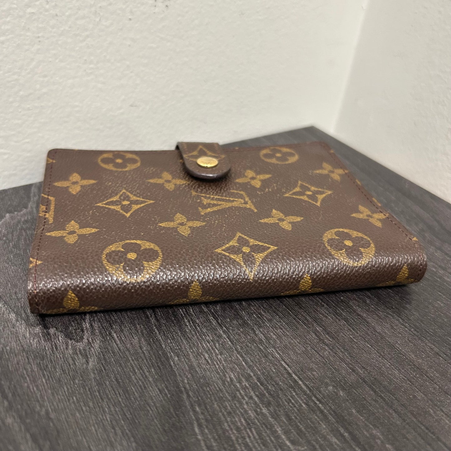 1010 LOUIS VUITTON Agenda PM MSRP $505