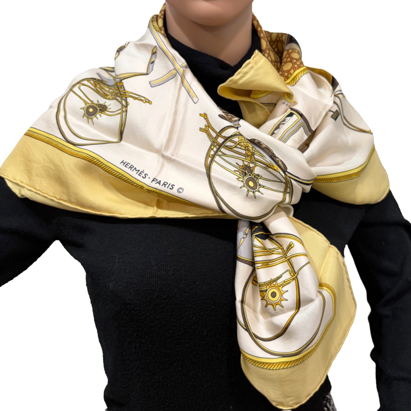 #8233 HERMES 90cm Silk Scarf