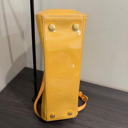 #9115 LOUIS VUITTON Yellow Vernis Brea MM with Original Vachetta Strap