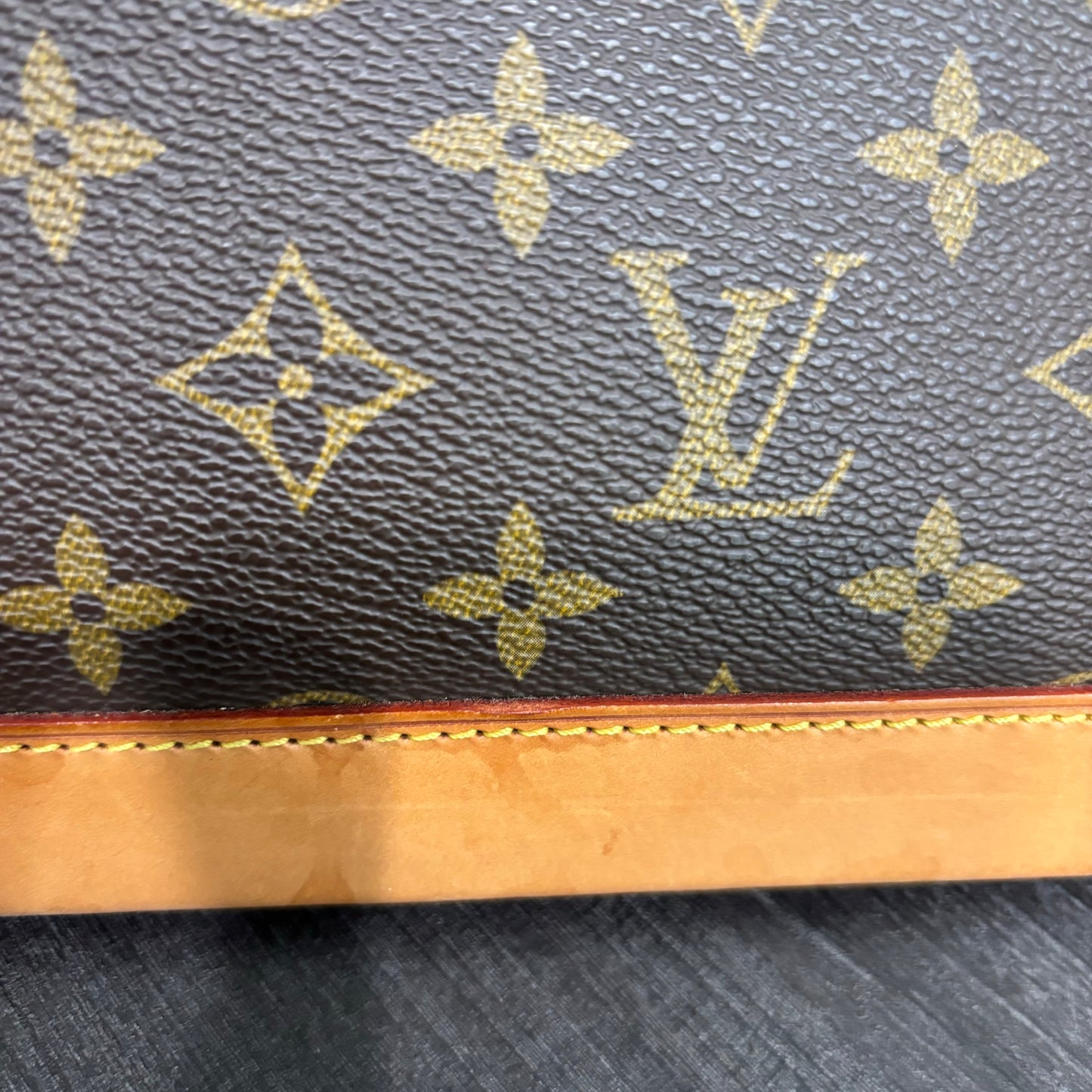 #312 LOUIS VUITTON Alma PM