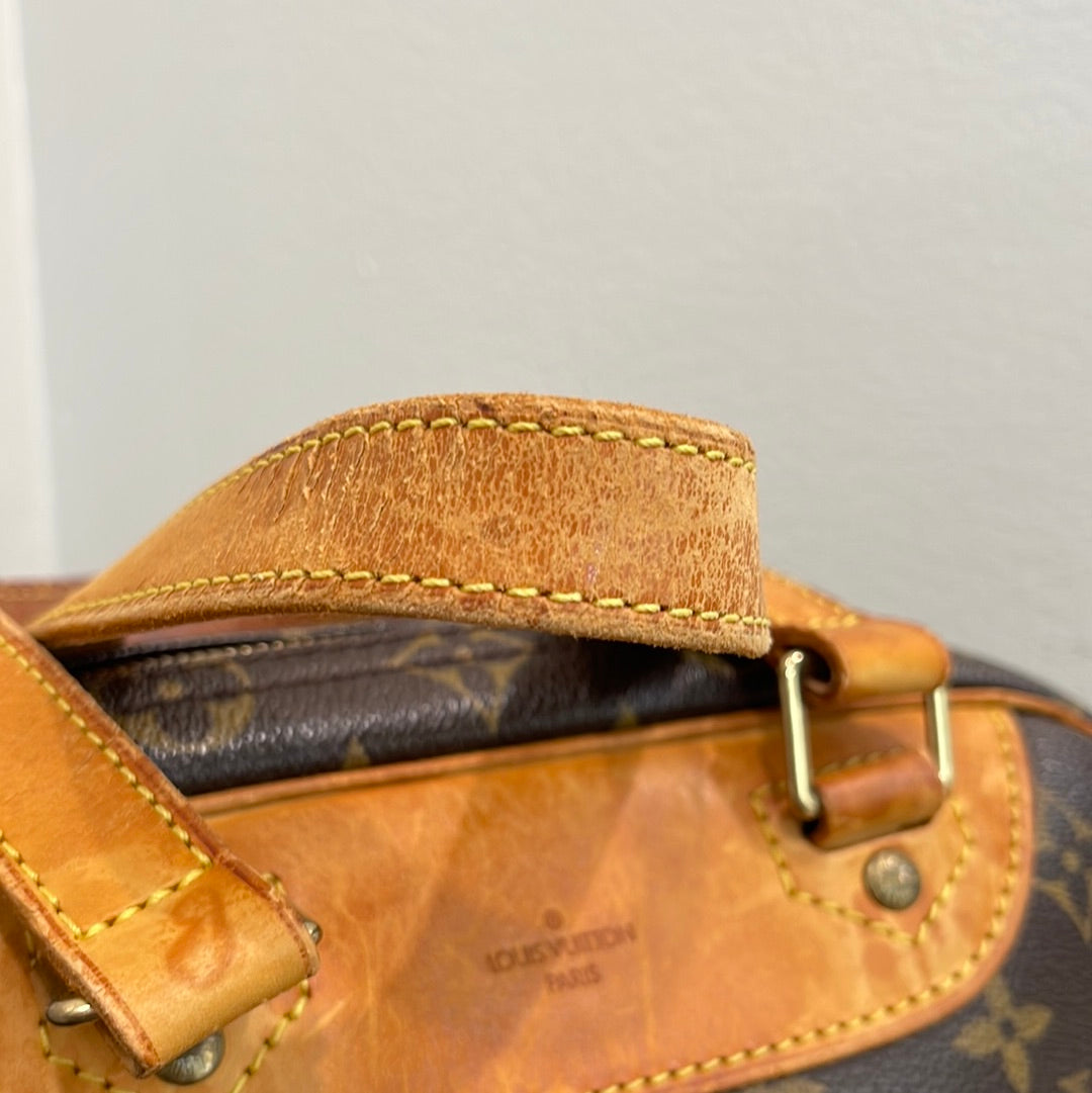 SOLD! Louis Vuitton Monogram Excursion Bag