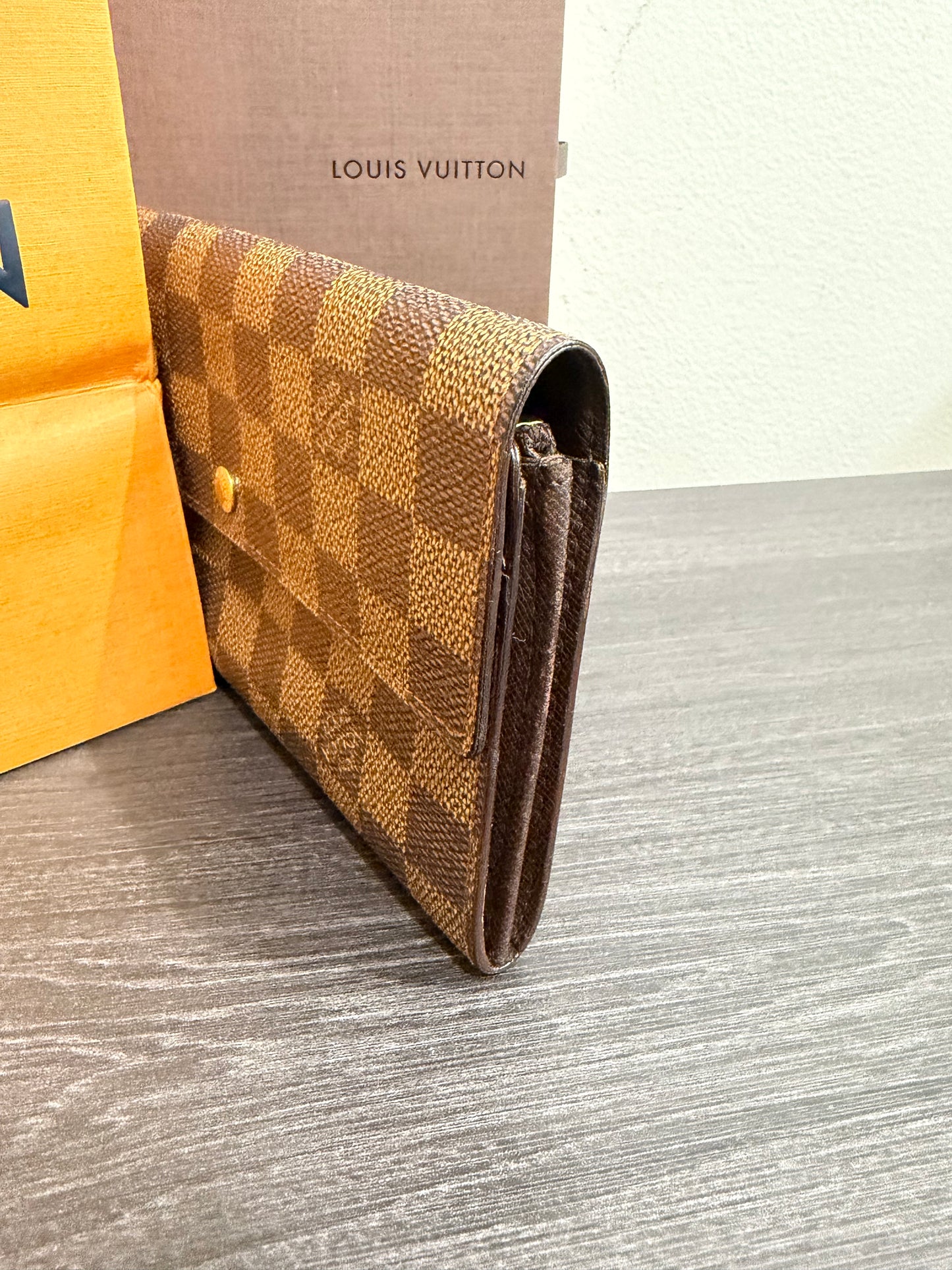 #1101-04 LOUIS VUITTON Damier Ebene Wallet with Removable Strap