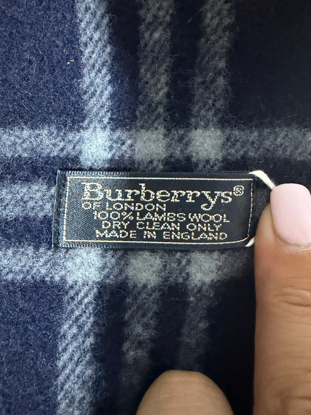 #106 BURBERRY Blue Lambswool Scarf