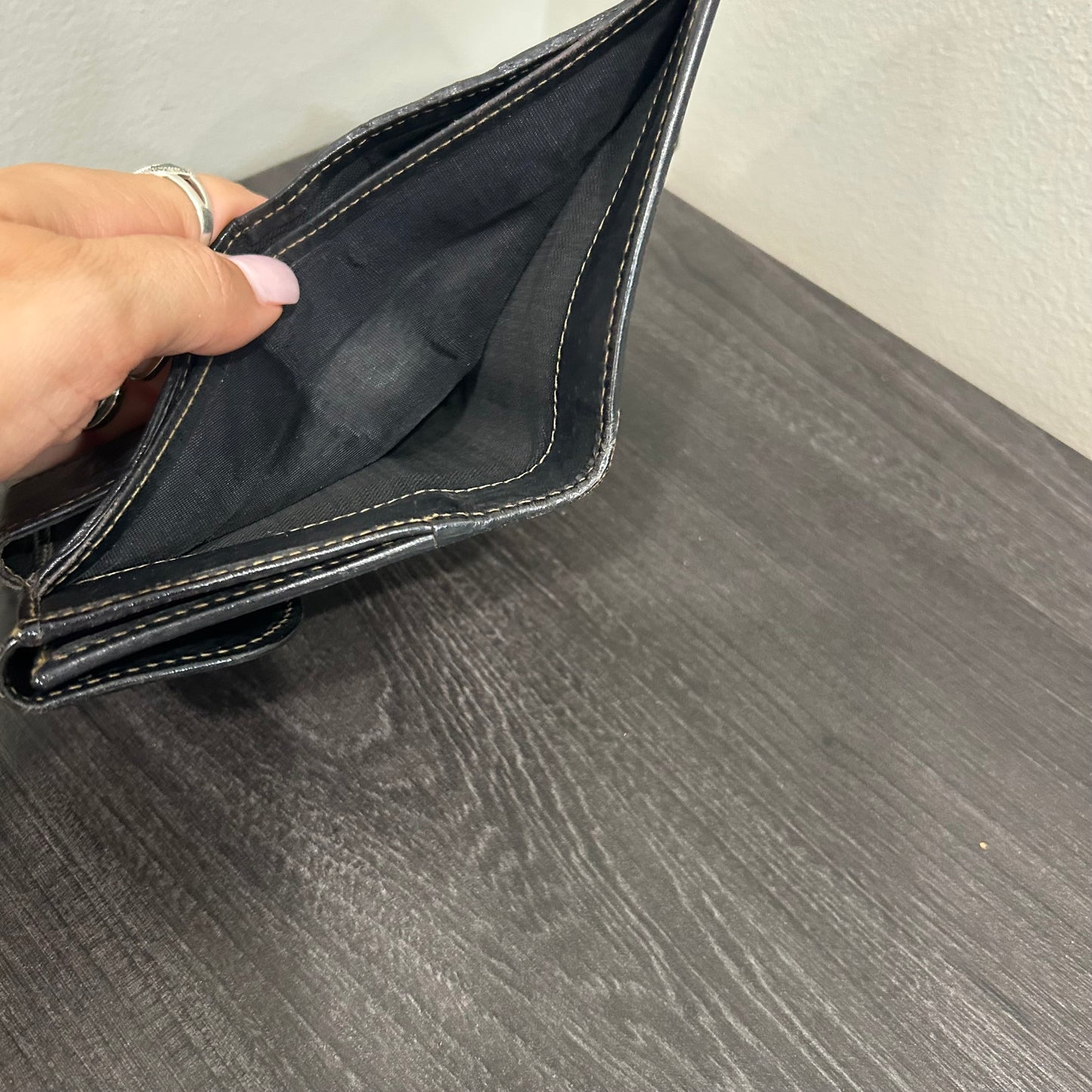 1054 FENDI Wallet
