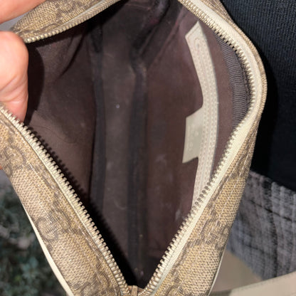 #8203 GUCCI Brown Canvas Crossbody