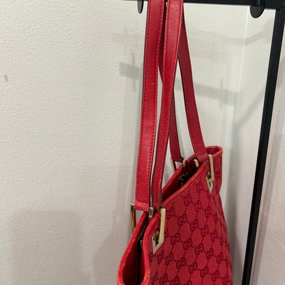 1056 GUCCI Canvas Bucket Tote