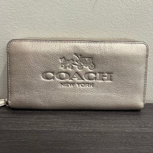 CLEARANCE COACH Wallet