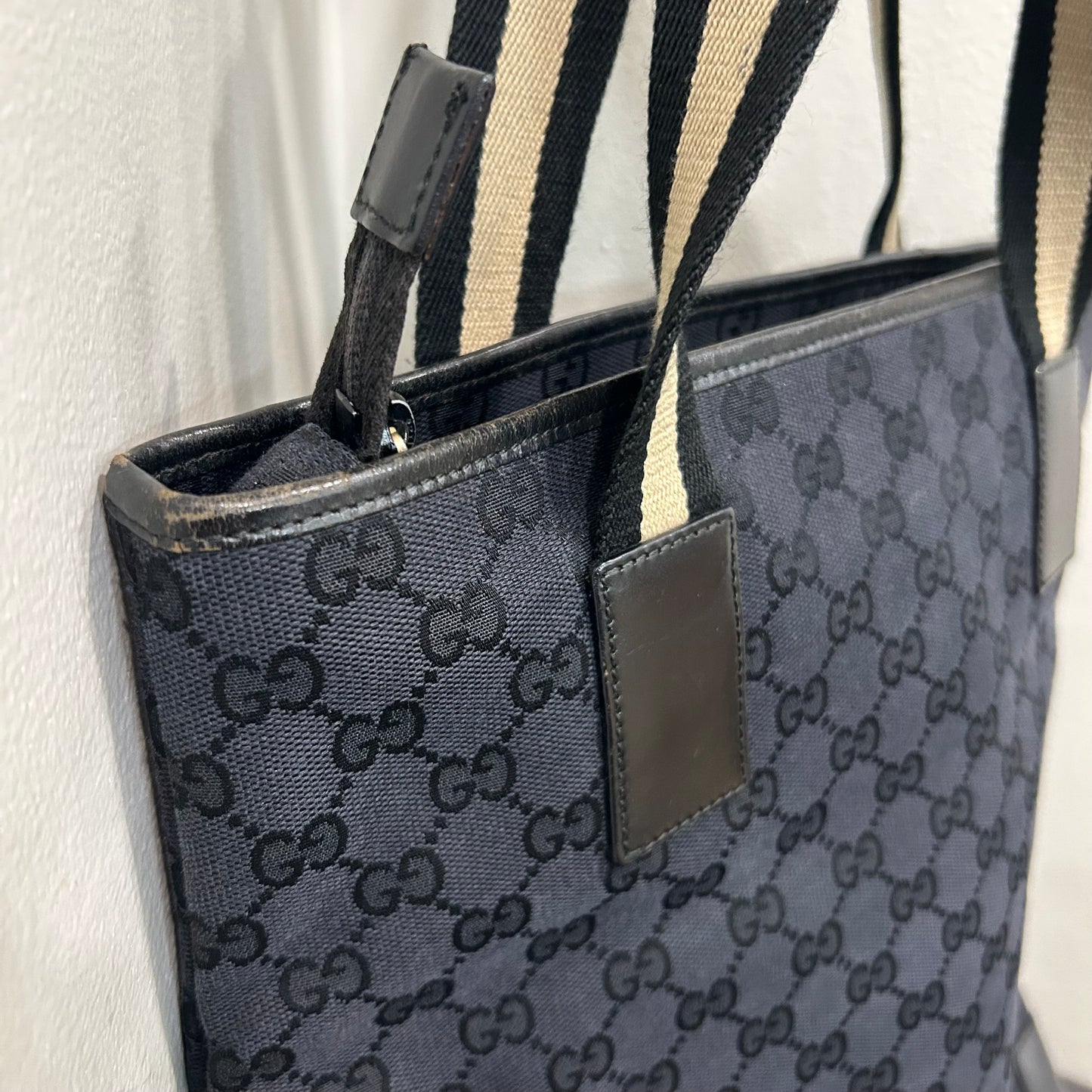 1001 GUCCI Navy Tote