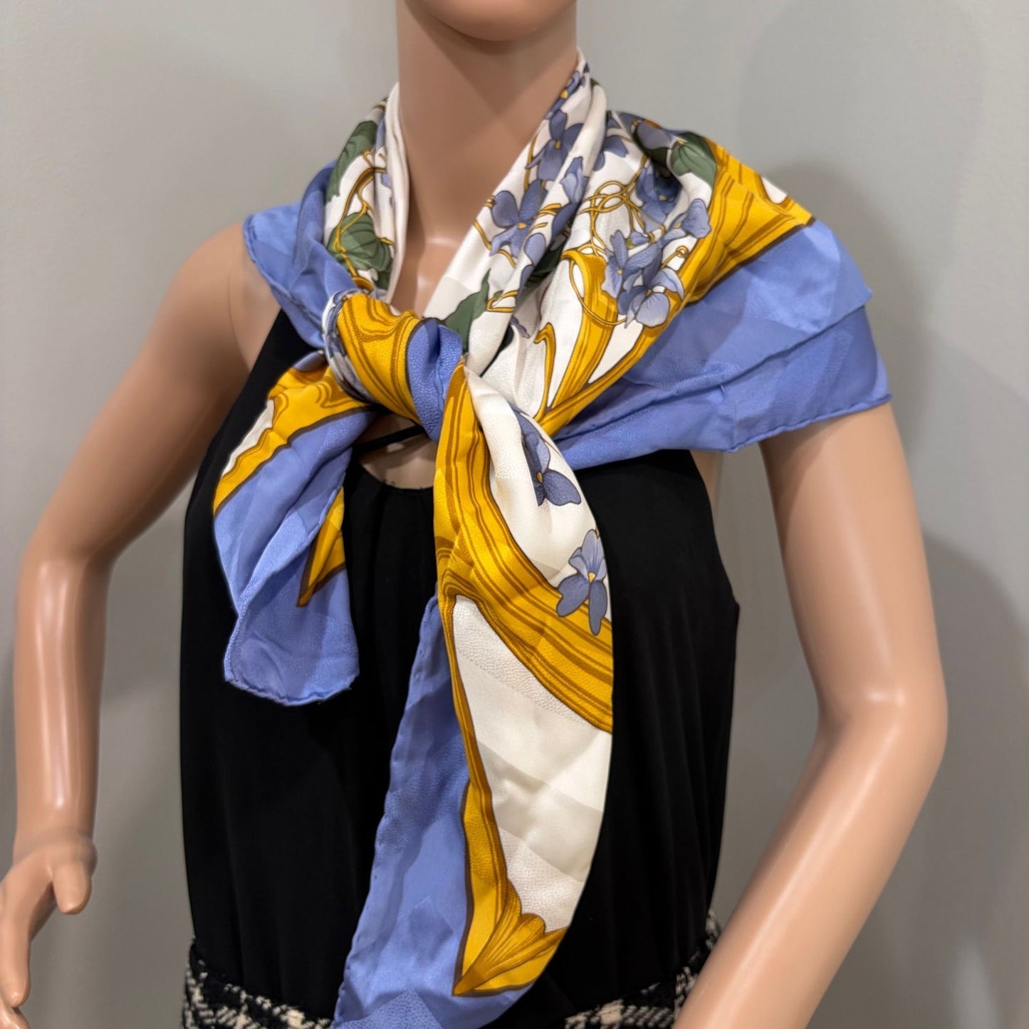 #109 VALENTINO 90cm Silk Scarf
