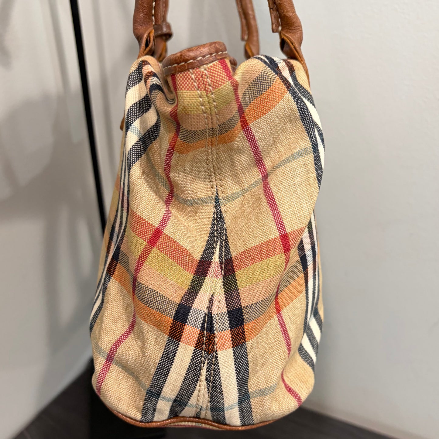 8809 BURBERRY Check Canvas Shoulder Tote