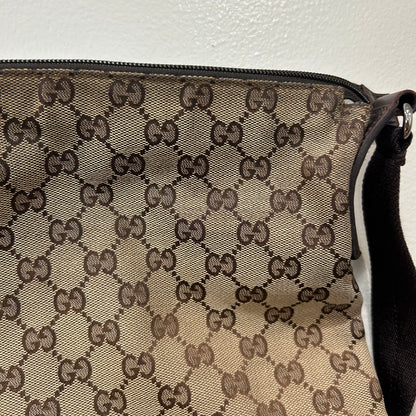 1013 GUCCI Messenger