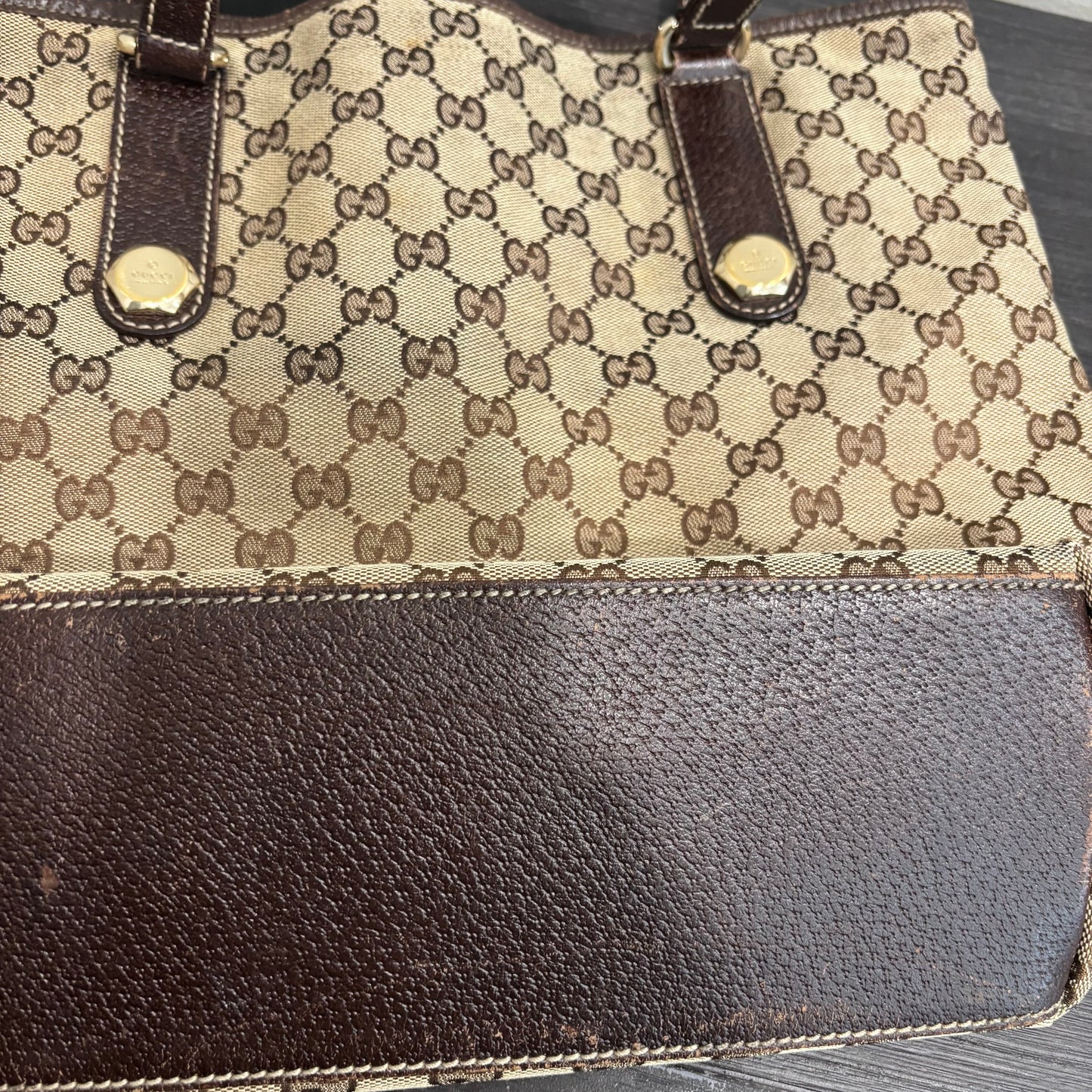 8875 GUCCI GG Canvas Charmy Tote