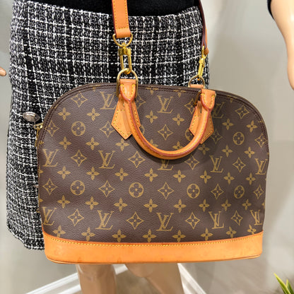#8217 LOUIS VUITTON Alma PM