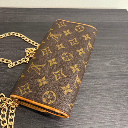 #3214 LOUIS VUITTON Monogram Pochette