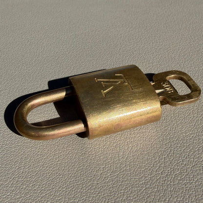 #1101-13 LOUIS VUITTON Lock & Key No. 308