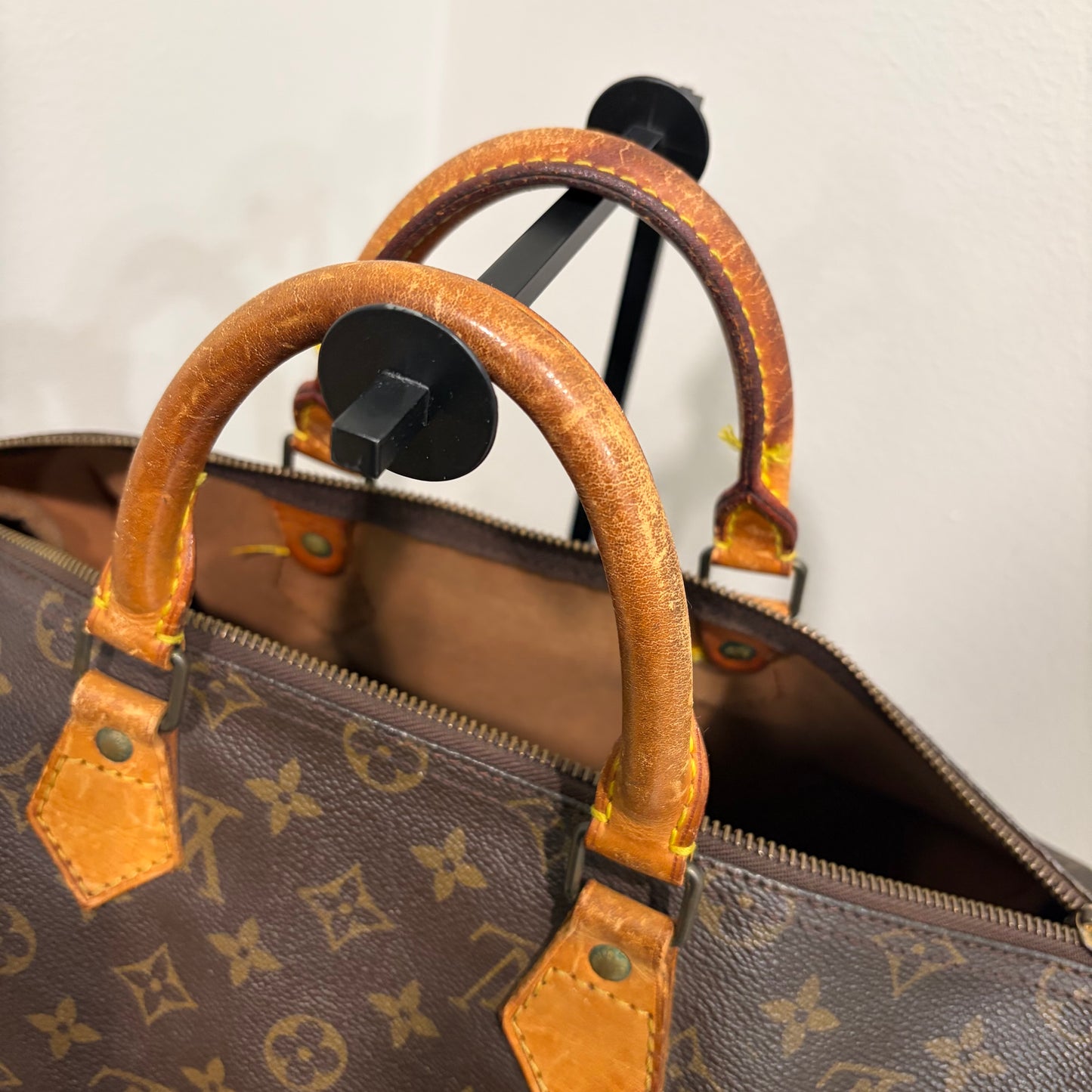 8864 LOUIS VUITTON Speedy 35