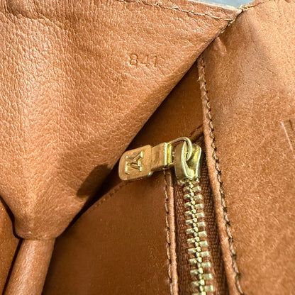 BF-07 LOUIS VUITTON Dame 26