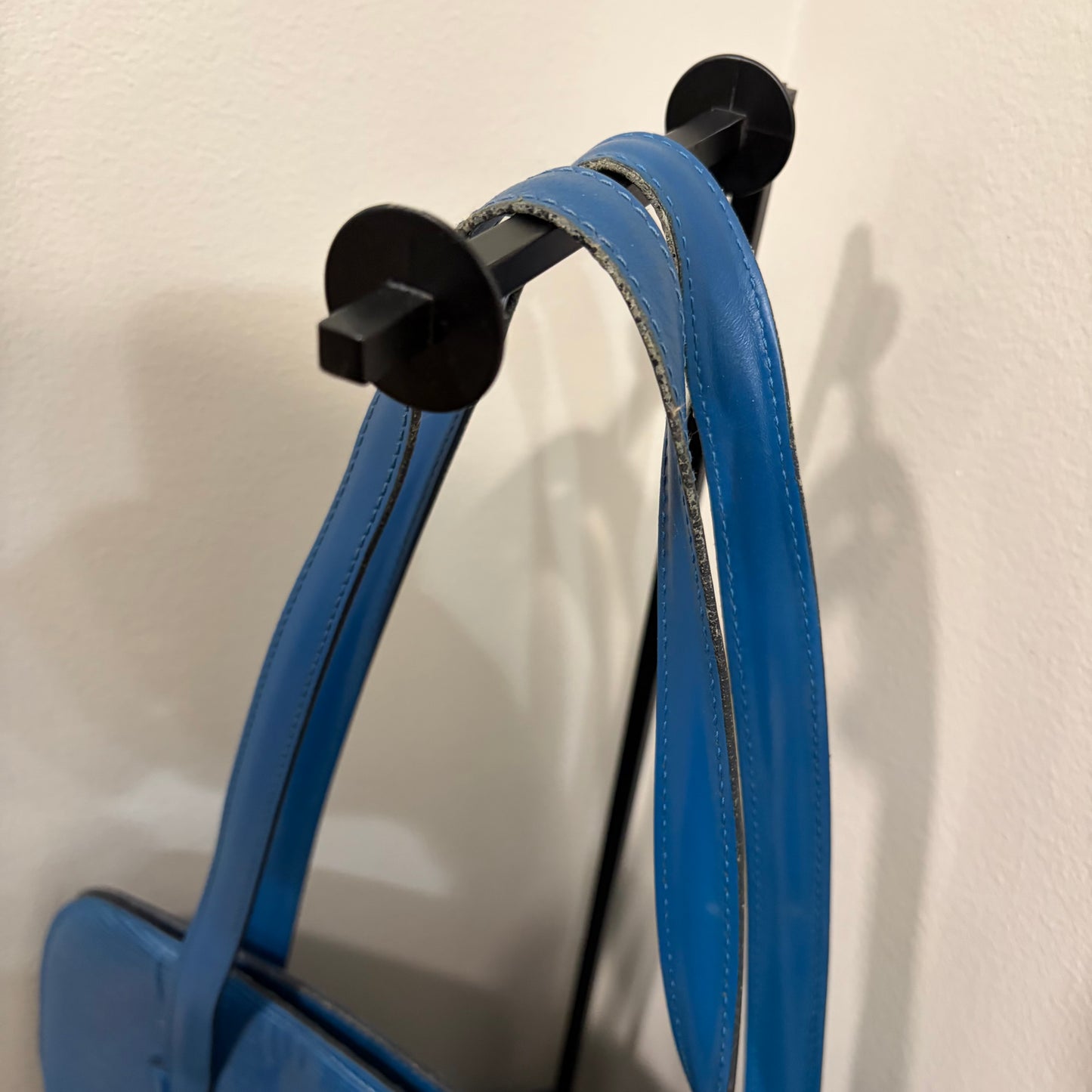 #8276 LOUIS VUITTON Blue Epi Lussac GM