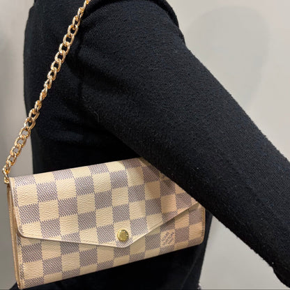 BF-02 LOUIS VUITTON Damier Azur Wallet