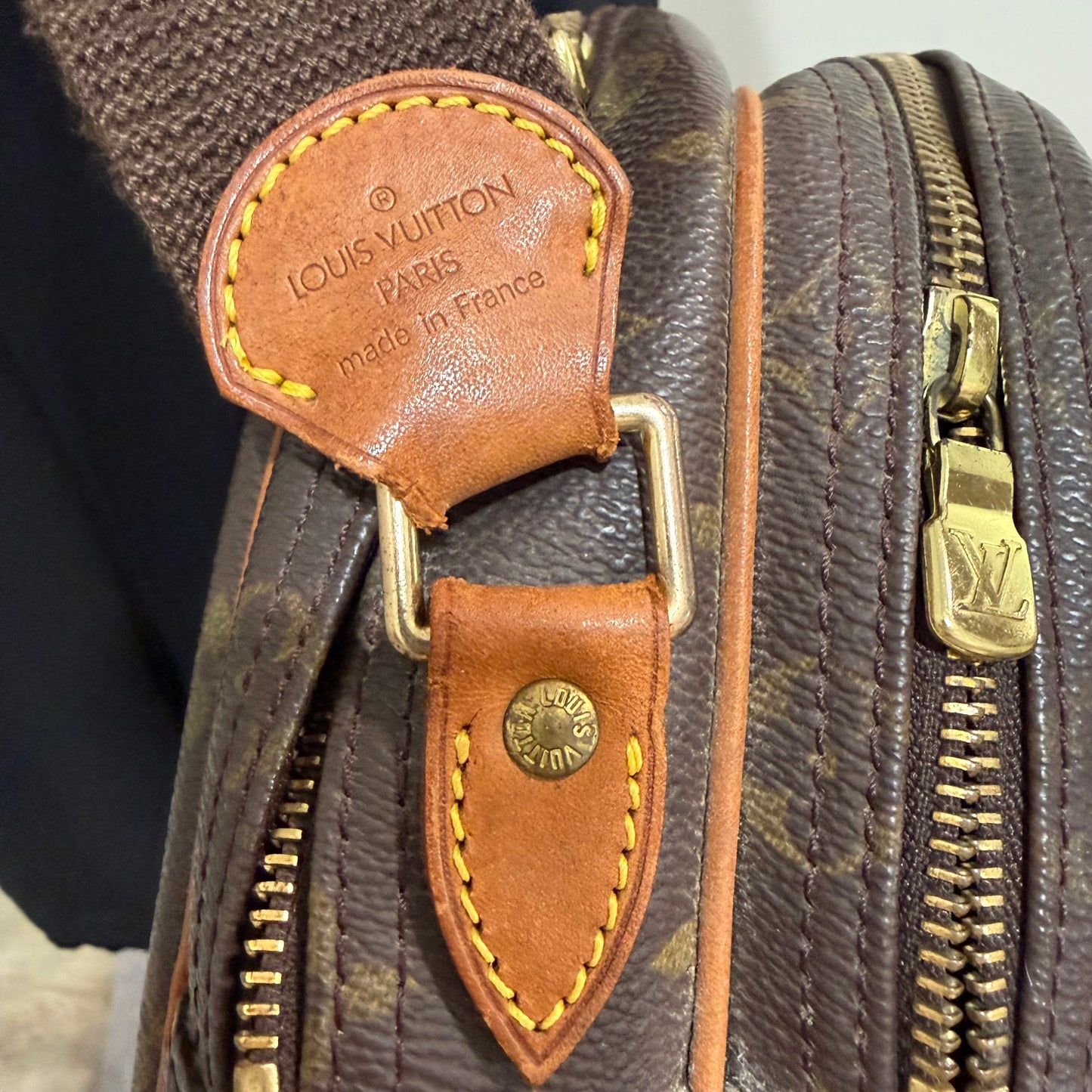 #1127 LOUIS VUITTON Monogram Reporter PM