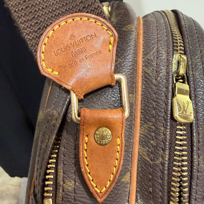 #1127 LOUIS VUITTON Monogram Reporter PM
