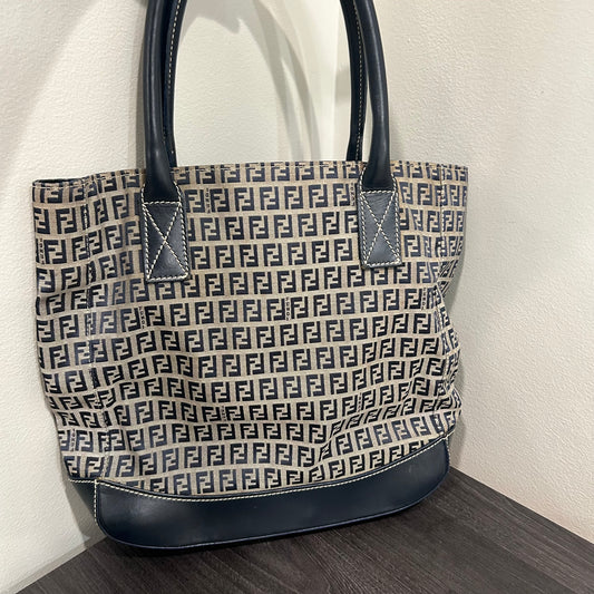 #415 FENDI Tote