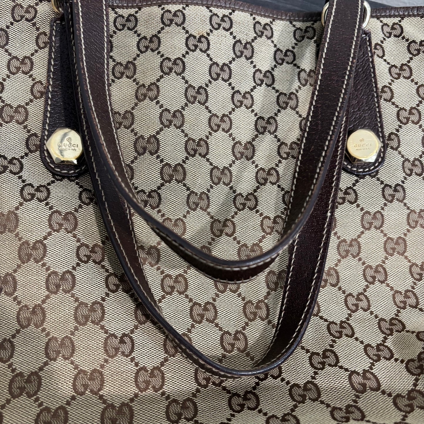 8875 GUCCI GG Canvas Charmy Tote