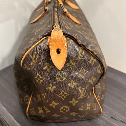 #204 LOUIS VUITTON Speedy 40